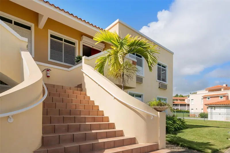180 Palmas Drive, Harbour Lakes #48 C, PR