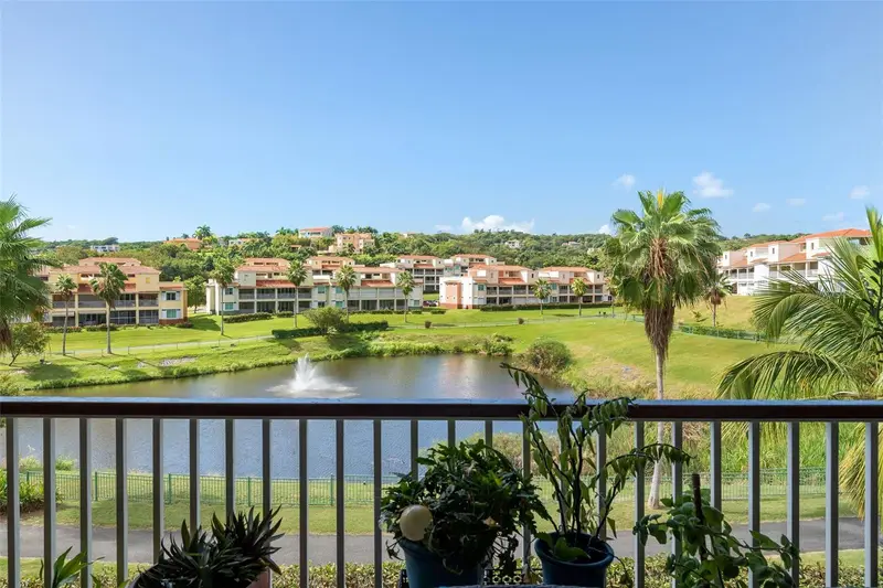 180 Palmas Drive, Harbour Lakes #48 C, PR