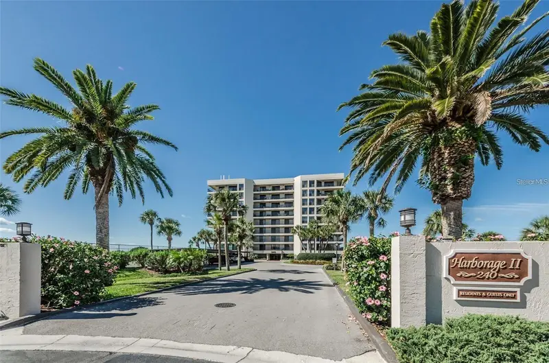 240 Sand Key Estates Dr #222, FL