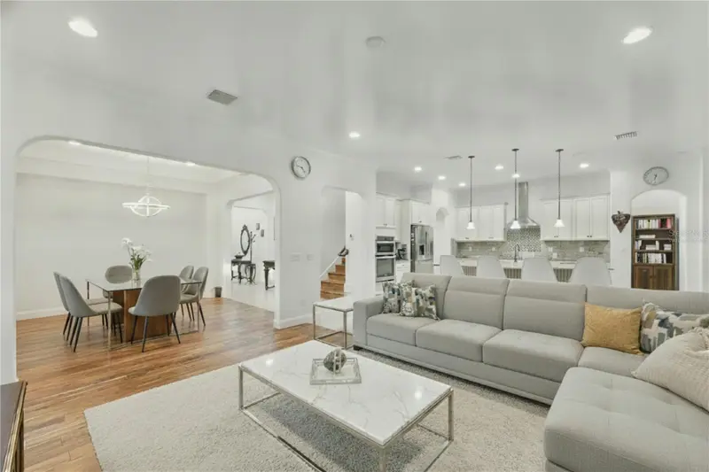 6752 Trellis Vine Loop, FL