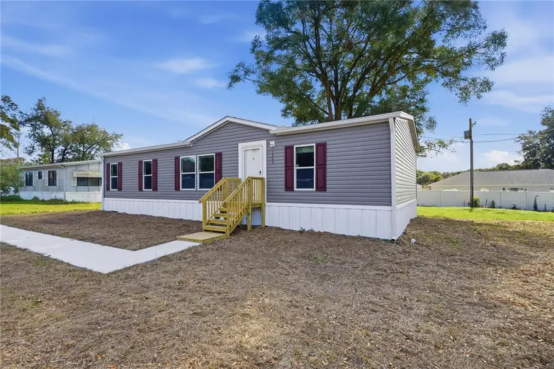 1560 Ne 162nd St, FL