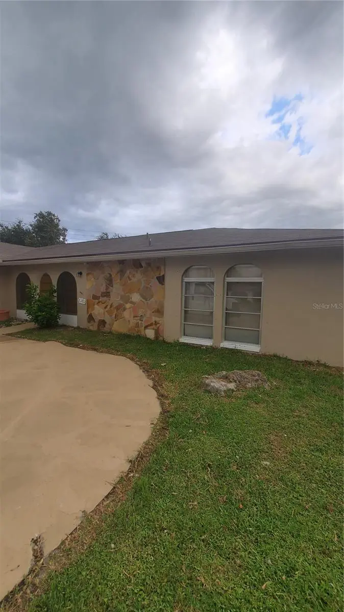 23102 Maclellan Ave, FL