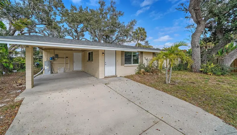 1203 Pineland Ave, FL