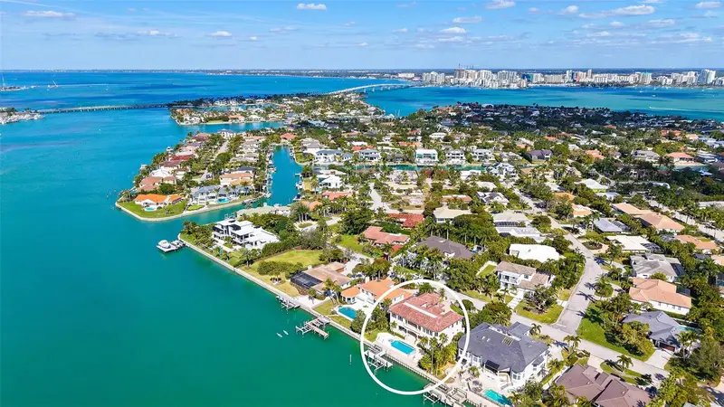 570 S Spoonbill Dr, FL