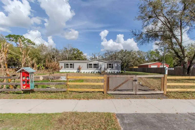 12396 Hicks Rd, FL