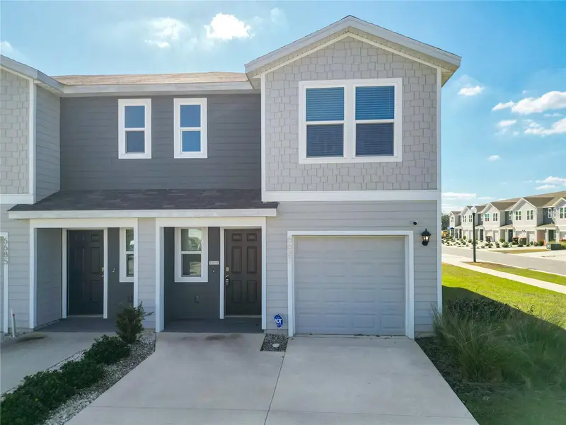 6687 Sw 81st Loop, FL