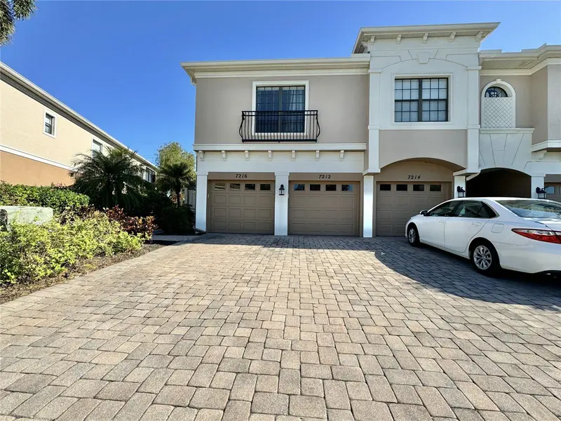 7212 Hamilton Rd #7212, FL