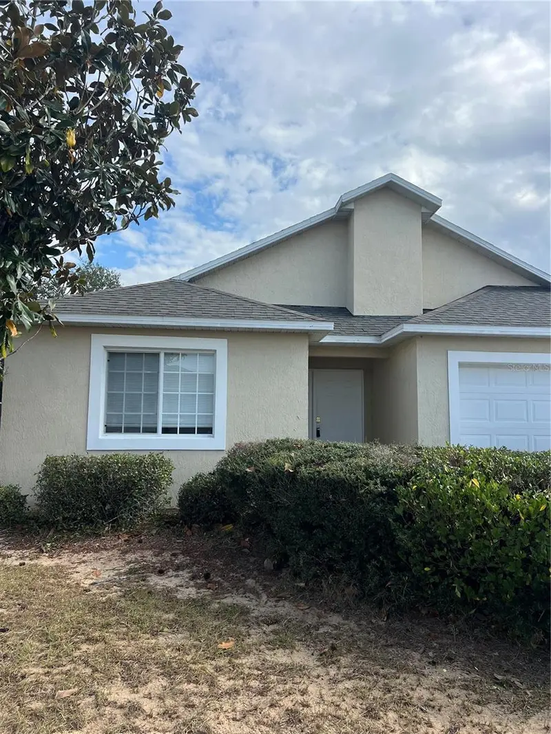226 Hillcrest Dr, FL