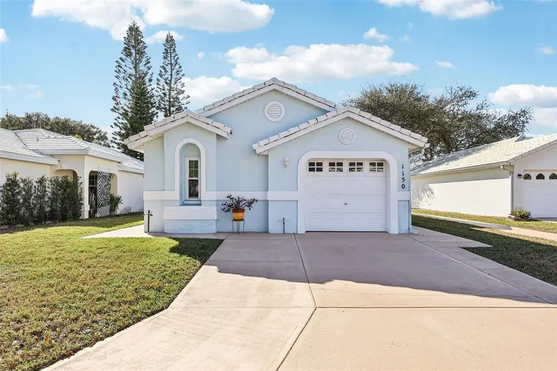1150 Goldenrod Cir Ne, FL