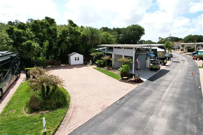2457 St George Dr, FL