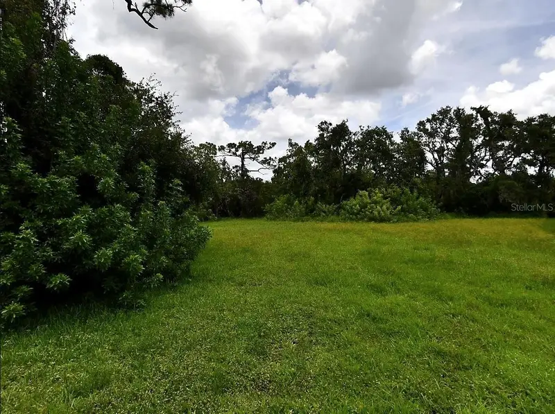 410 Blue Garden Ln, FL