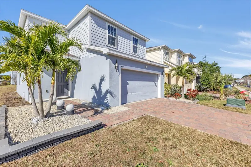4424 Silver Creek St, FL