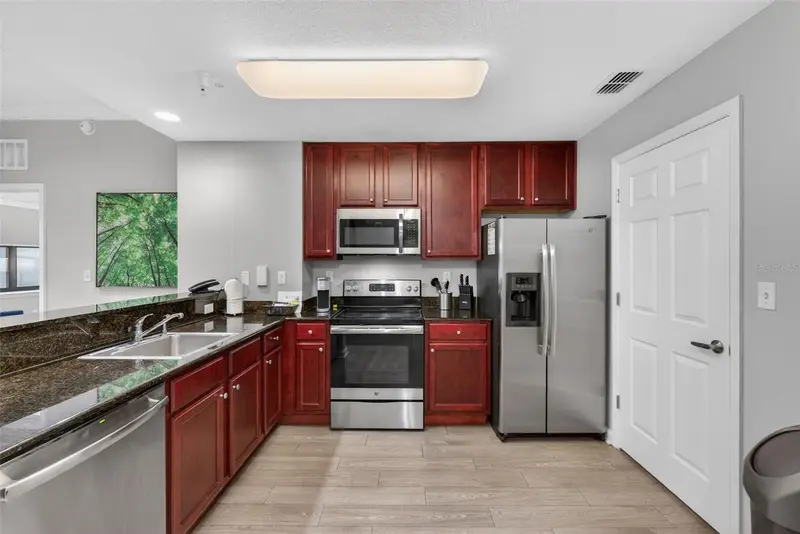 14501 Grove Resort Ave #1528, FL