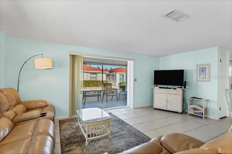 6154 Midnight Pass Rd #D06, FL