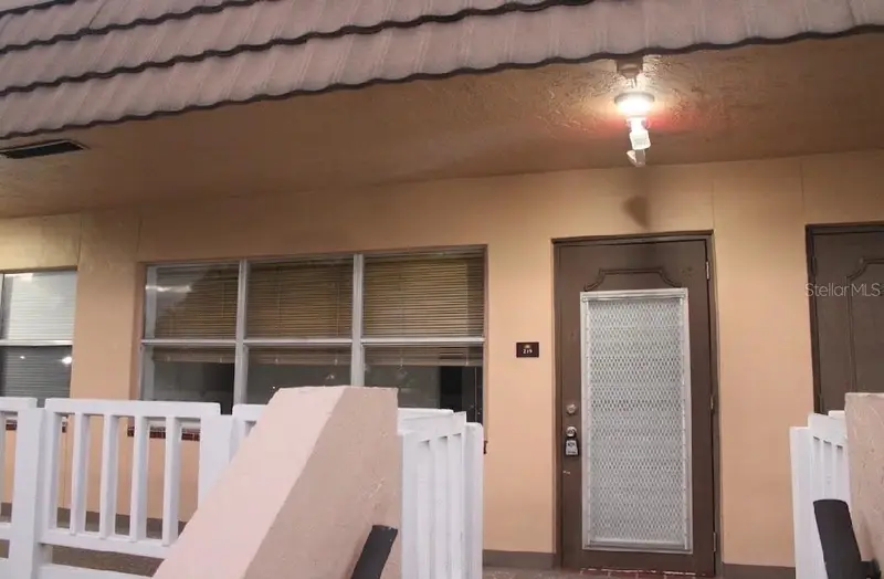 9141 Sunrise Lakes Blvd #219, FL