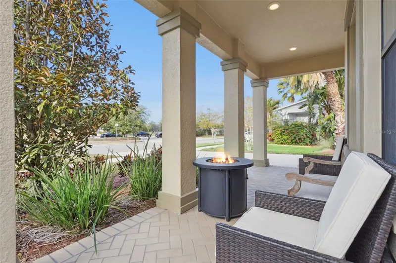 8816 Shady Pavillion Ct, FL