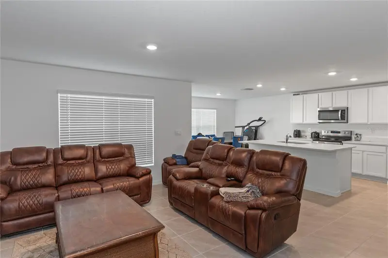 37357 Sharks Eye Ln, FL