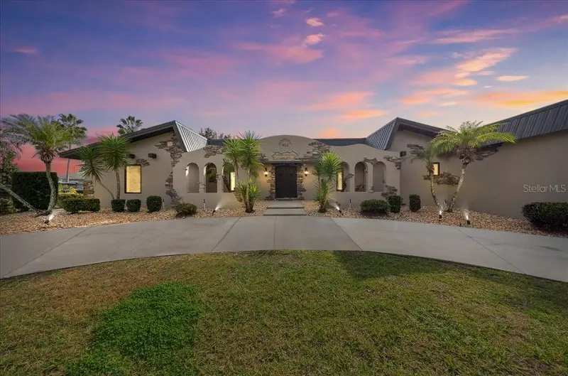452 Se Paradise Point Rd, FL
