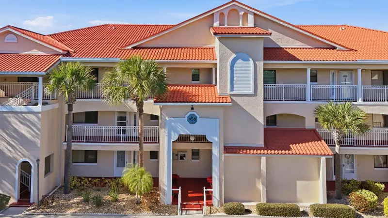 458 Bouchelle Dr #203, FL