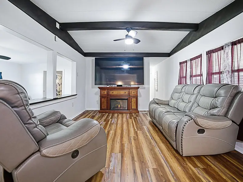 211 Rue De Paresse, FL
