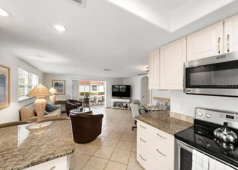 6154 Midnight Pass Rd #D18, FL