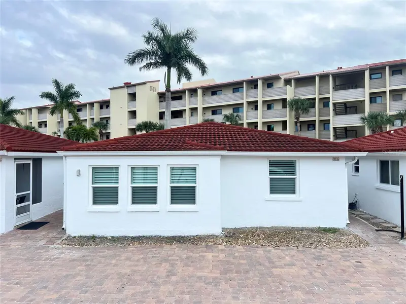 6154 Midnight Pass Rd #D16, FL