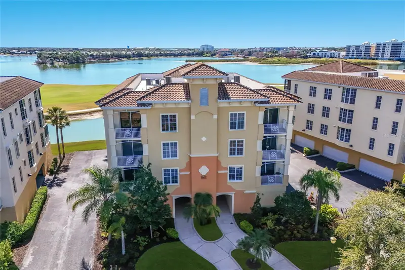 6422 Watercrest Way #302, FL