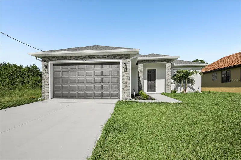 183 Wright Dr, FL