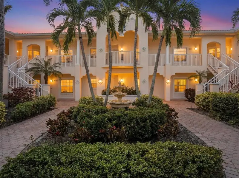 4240 Central Sarasota Pkwy #623, FL