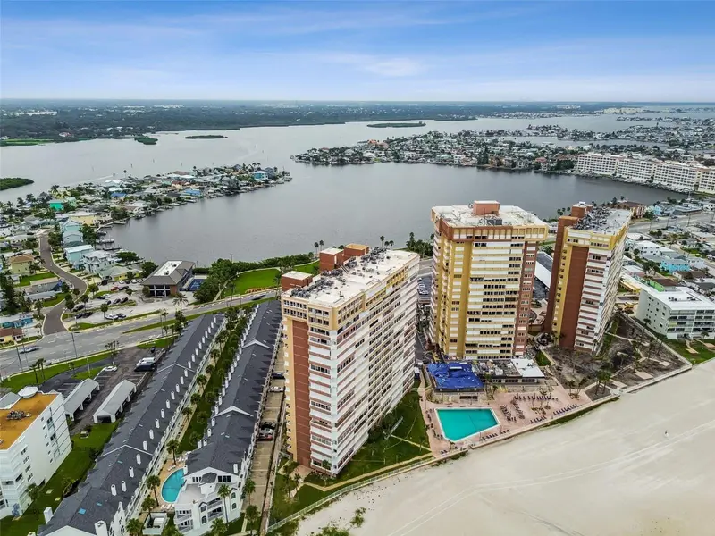 17900 Gulf Blvd #18c, FL