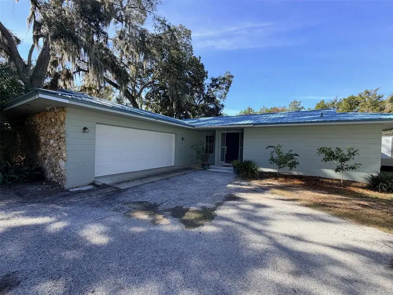 12 Palm Dr, FL