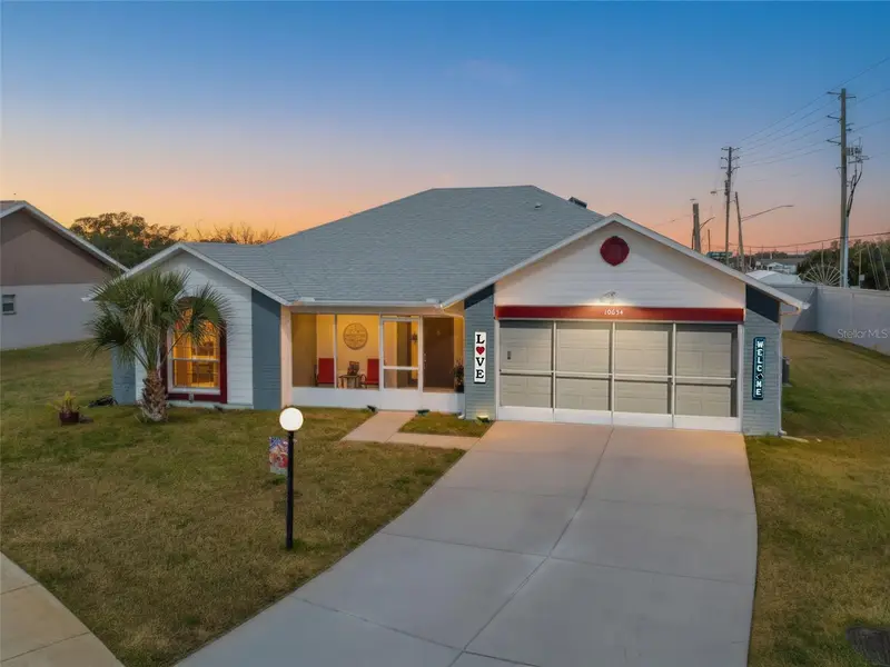 10654 Fallen Leaf Ln, FL