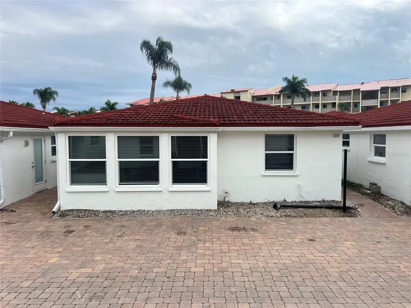 6154 Midnight Pass Rd #B14, FL