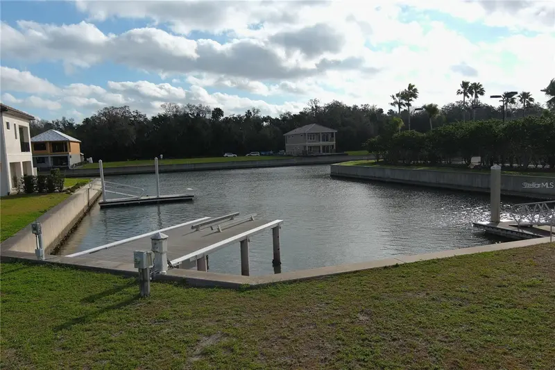 245 Yacht Harbor Dr, FL