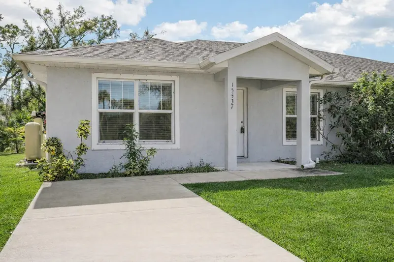 15537 Buick Ave, FL