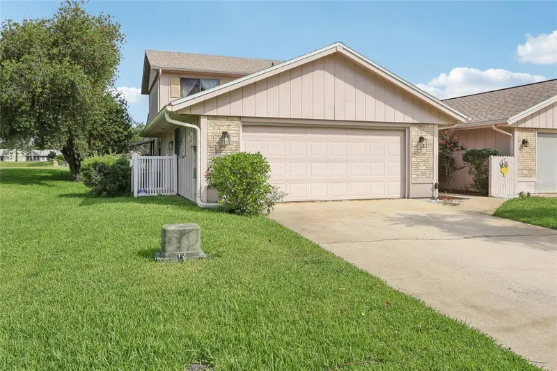 102 Golf Club Dr, FL