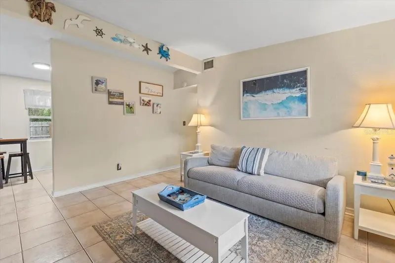 450 Card Ave, FL