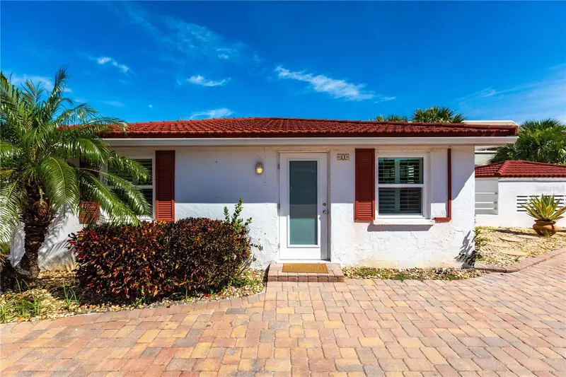 6154 Midnight Pass Rd #A1, FL