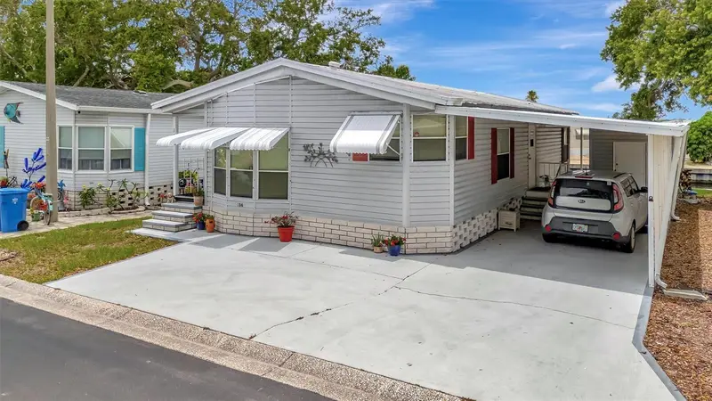 106 N Saint George Cir, FL