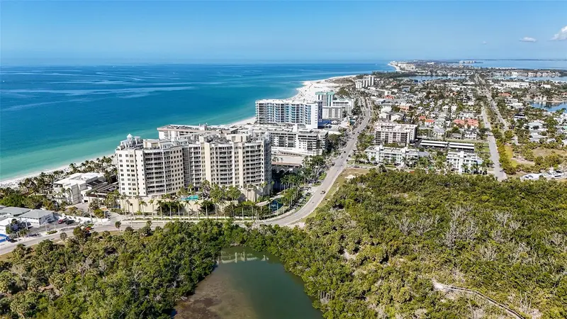 1300 Benjamin Franklin Dr #809, FL