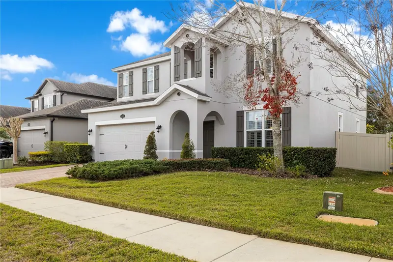 1565 Feather Grass Loop, FL