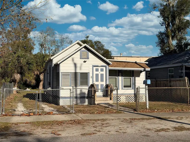 335 Maple St, FL