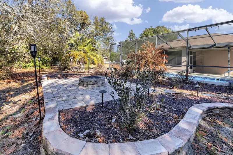 5940 N Bonview Pt, FL