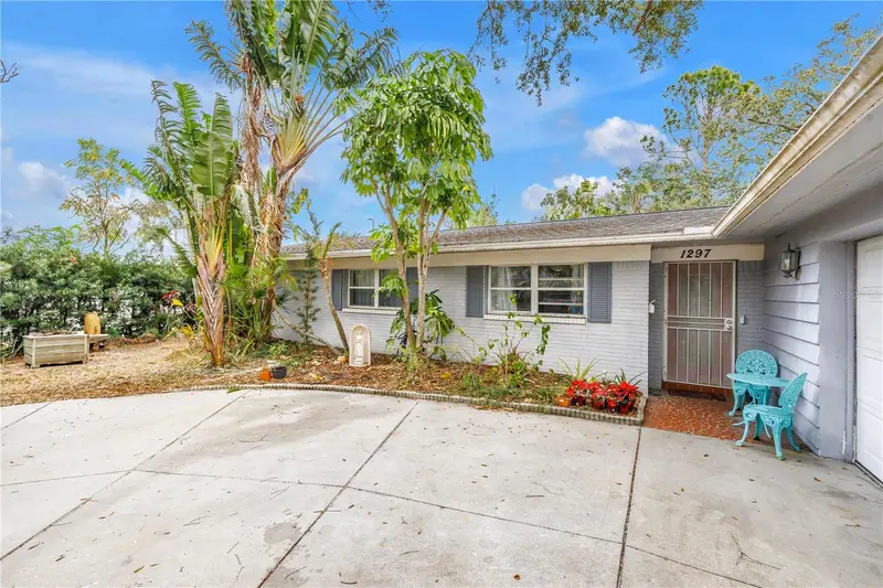 1297 Eden Isle Blvd Ne, FL