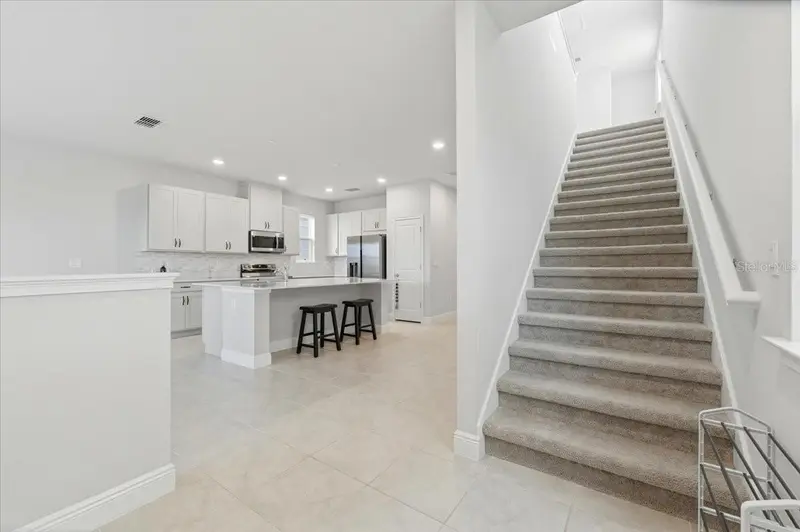 4929 Cross Prairie Pkwy, FL