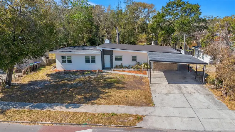 38 N Alder Dr, FL
