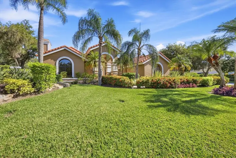4221 Escondito Cir, FL