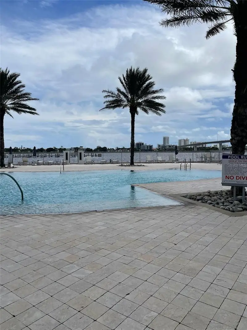 241 Riverside Dr #410, FL
