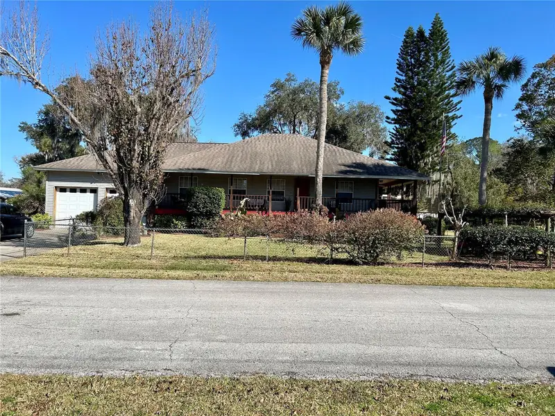55730 Holiday  Circle, FL