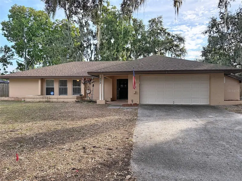 209 First St, FL